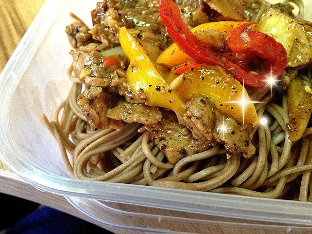 Black pepper beef zaru soba 黑椒牛蕎麥|(=^x^=)さん