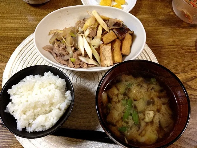 肉豆腐  夏野菜の味噌汁|あゆみさん