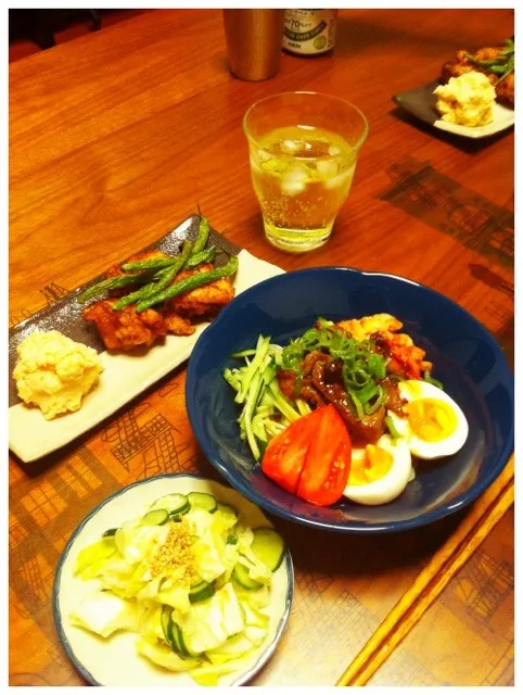 塩麹からあげ、いんげんの素揚げ、タラモサラダ、こんにゃく冷麺、塩麹のおしんこ|二宮みさきさん