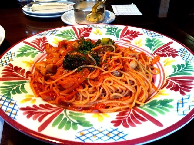 チキンのトマト煮チーズフォンデュがけスパゲッティ|ebiさん