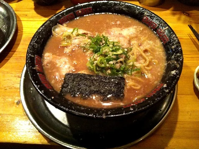 とんこつラーメン|ビリケンさん