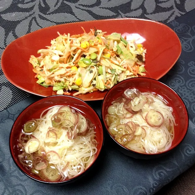 Snapdishの料理写真:茗荷素麺とキムチ入りサラダ|椿です♡さん