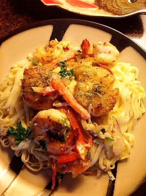 Seared Scallops and Pasta|Taste-New Americanさん