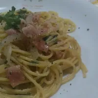 Snapdishの料理写真:ベーコンと玉葱の和風パスタ|momousaさん