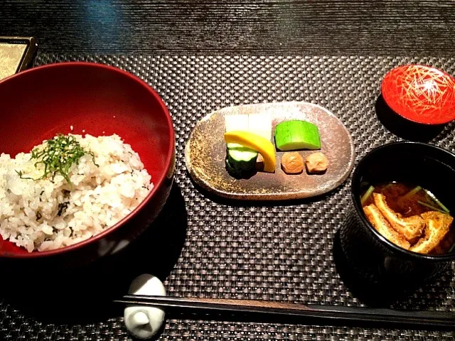 炊き込みご飯 香の物 赤だし汁|ゆうみさん