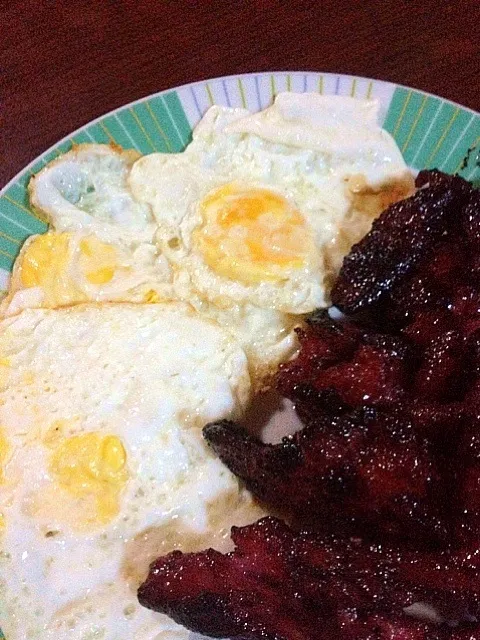 Snapdishの料理写真:tocino & egg|sid valeraさん