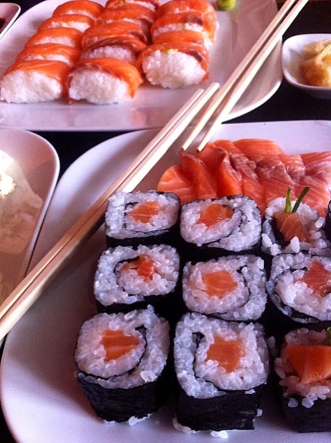 Snapdishの料理写真:salmon sushi and rolls duo|ReciBellaさん