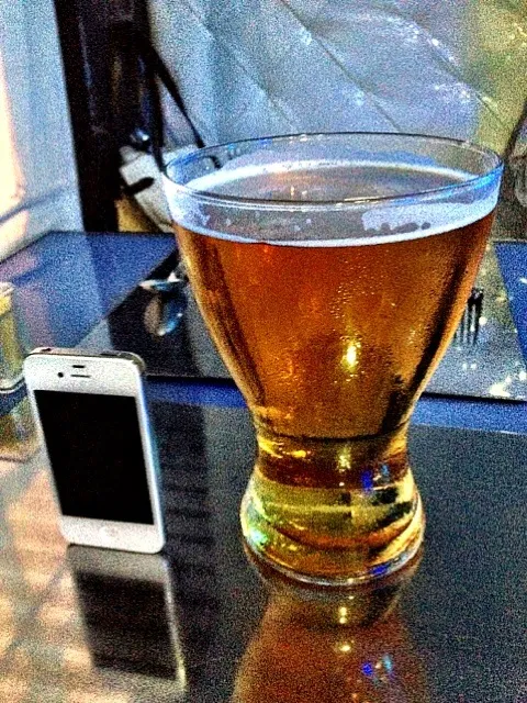 Med beer at yangon. How much big size??|Akira OGASAWARAさん