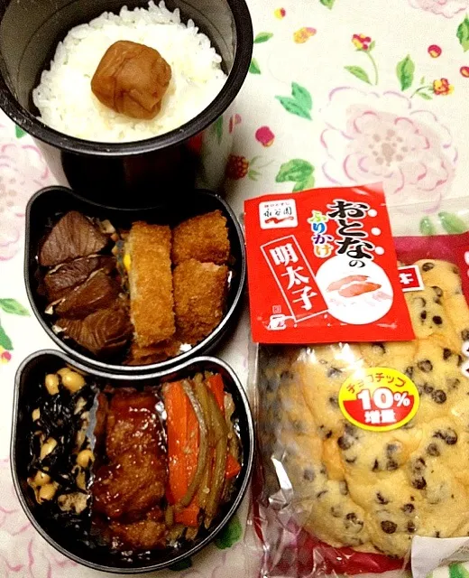 高３バレーボール部員の本日のお弁当。私の担当は、鰹の煮付け。 #お弁当 #弁当|Takashi H.さん