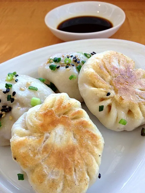 Snapdishの料理写真:焼き小籠包|ぬう太郎さん