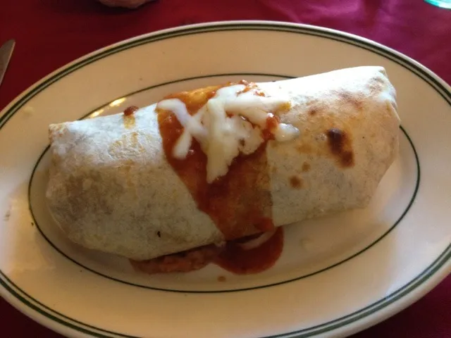 Super Burrito with Shredded Beef|Rolando Casellaさん