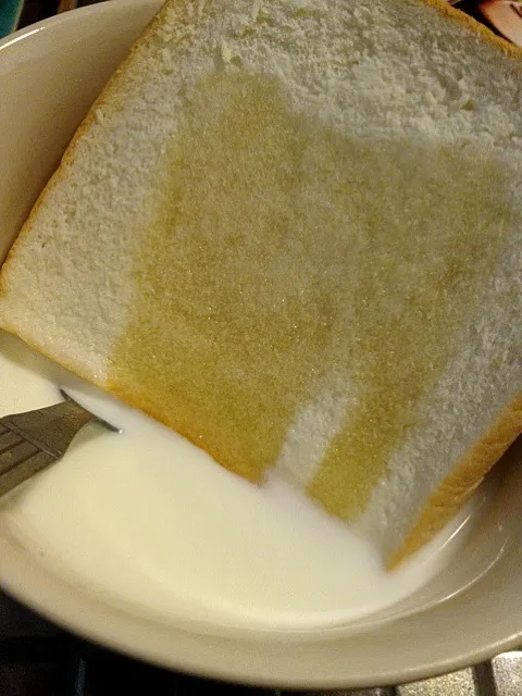 1 white bread + honey + milk|Tunaさん