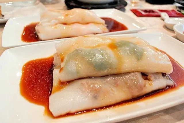 Assorted rice rolls with fillings of prawns, char siew and scallop|genさん