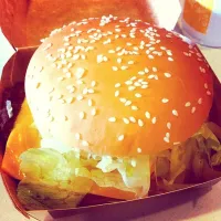 Big N' Tasty Burger|Carmela Maniegoさん