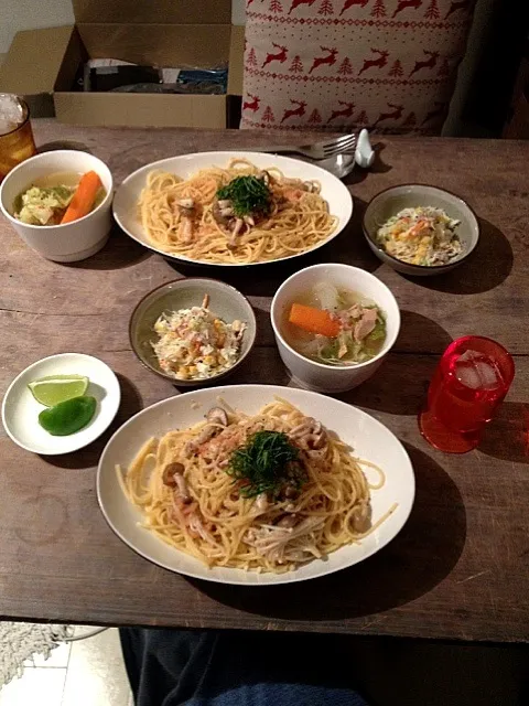 Snapdishの料理写真:明太子とキノコのパスタ、新玉ねぎと塩麹のポトフ、コールスロー|askunさん