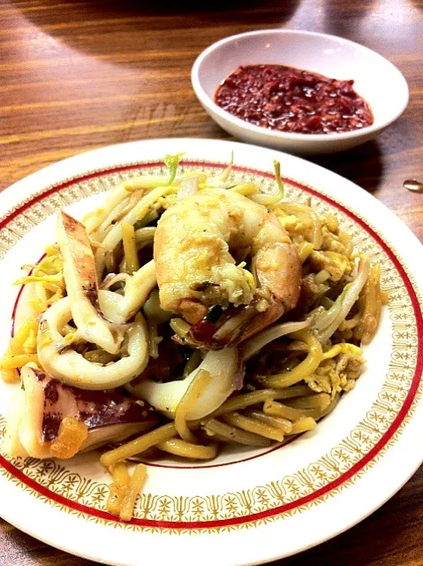 hokkien mee and special sambal chilli|genさん