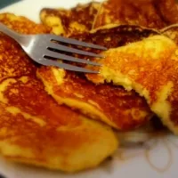 cornmeal pancakes with honey|yukiiさん