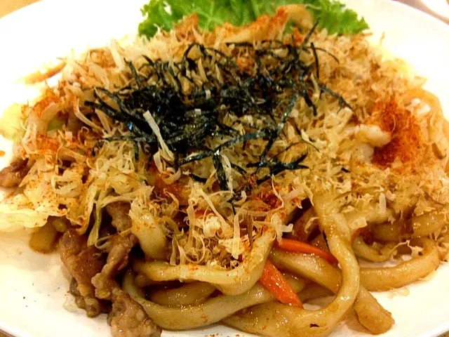 Snapdishの料理写真:yaki udon|sanさん