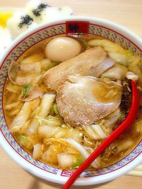 Snapdishの料理写真:煮卵トッピングかむくらラーメン|yukoさん