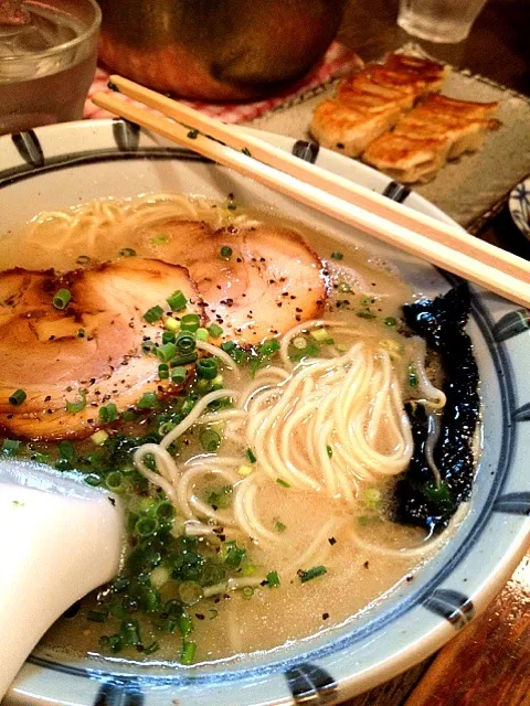 まだこんな時間だけど、二件目！ラーメン！|renさん