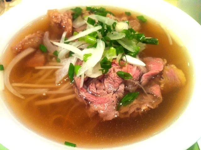 beef & beef soft tendon rice noodle|skyblueさん