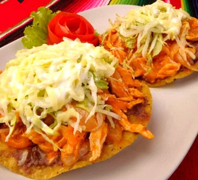 Chicken Tinga tostadas|Jorge Bernal Márquezさん