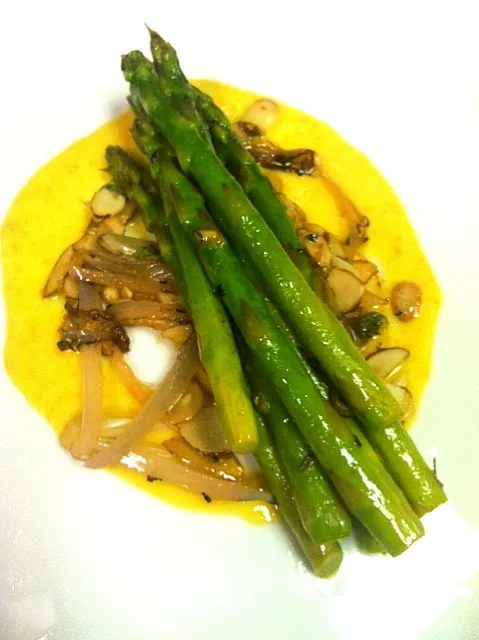 MUSTARD HONEY AND CITRUS ASPARAGUS w/ ALMOND AND SHALLOTS|GREG ARNOLDさん