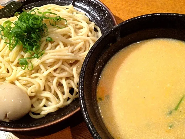 Snapdishの料理写真:濃厚 雲丹まみれつけ麺 中盛り|tecklさん