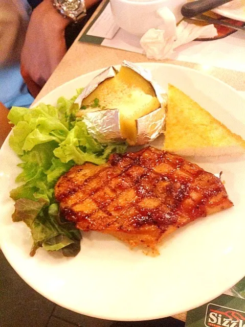 chick steak|Trin Theerapongsakolさん