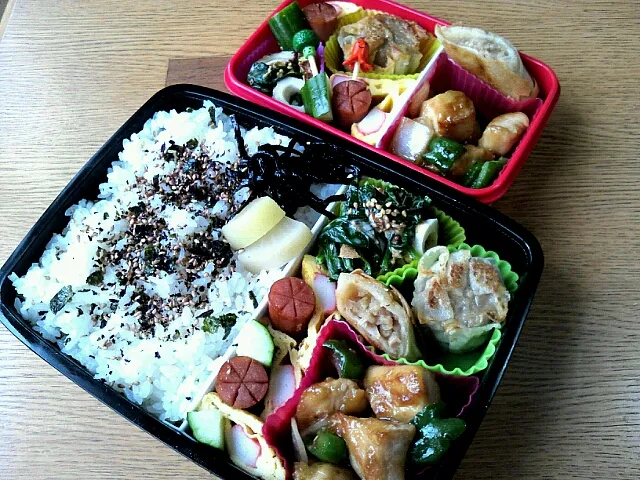 本日のお弁当、二人前です。|ふかさくさん