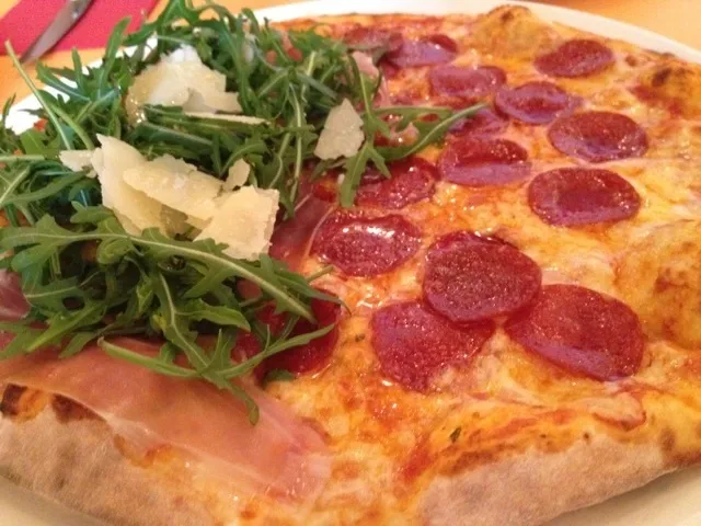 parma ham rocket & pepperoni pizza|willzさん