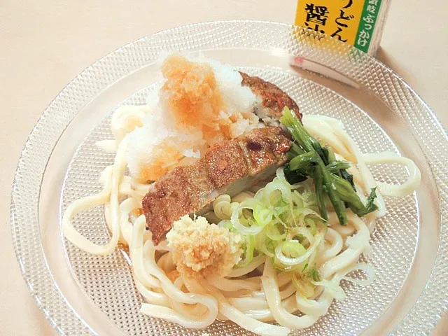 石神井なか内製麺の手打ちうどんを鎌田の讃岐ぶっかけうどん醤油で|マハロ菊池さん