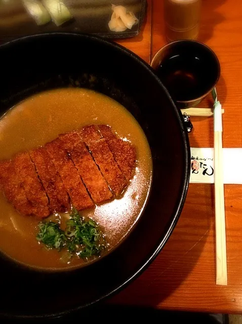 つるとんたん  かつカレーのおうどん|大阪カレー部長さん