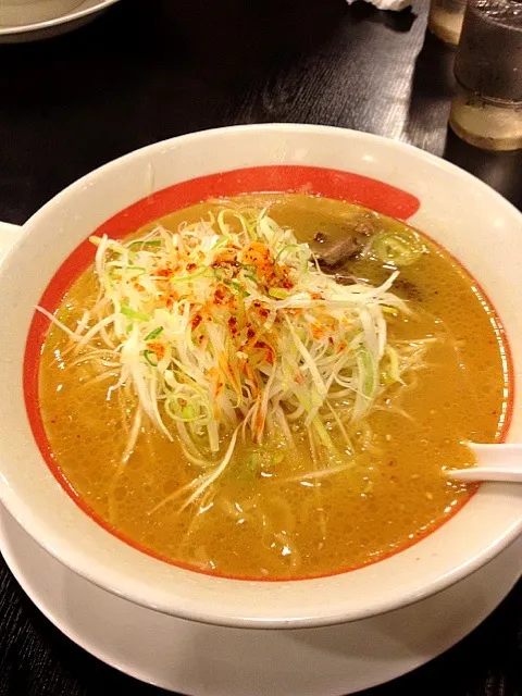 Snapdishの料理写真:ネギ味噌ラーメン〜幸楽園|くわまるさん