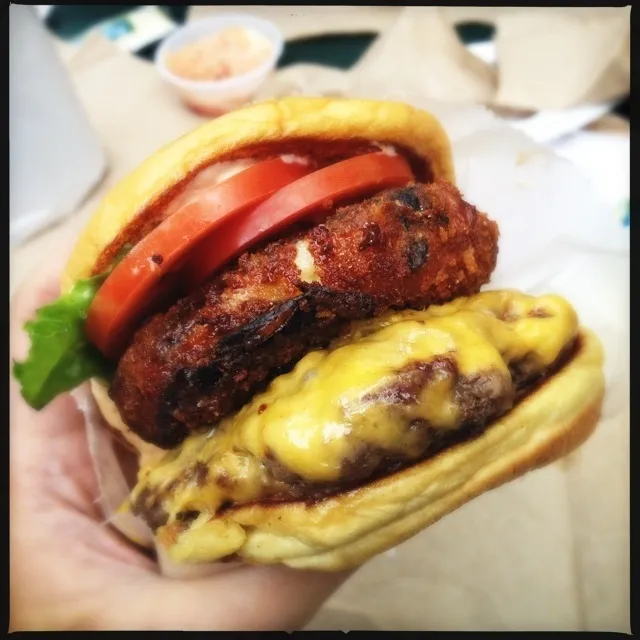 Shack Stack Burger|stephanie mizuhaさん