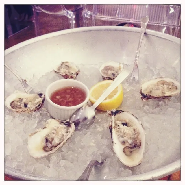 Raw Oysters|stephanie mizuhaさん