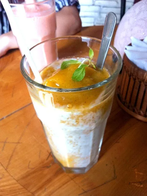 Mango smoothie|thanh thuyさん