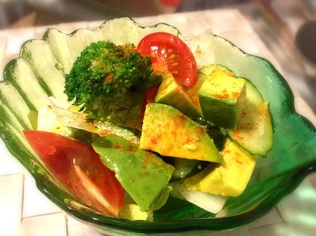 Breakfast salad with a kick of chilii|Junya Tanakaさん