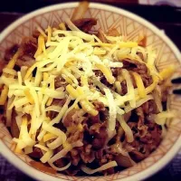 Snapdishの料理写真:チーズ牛丼|MOMO♡さん