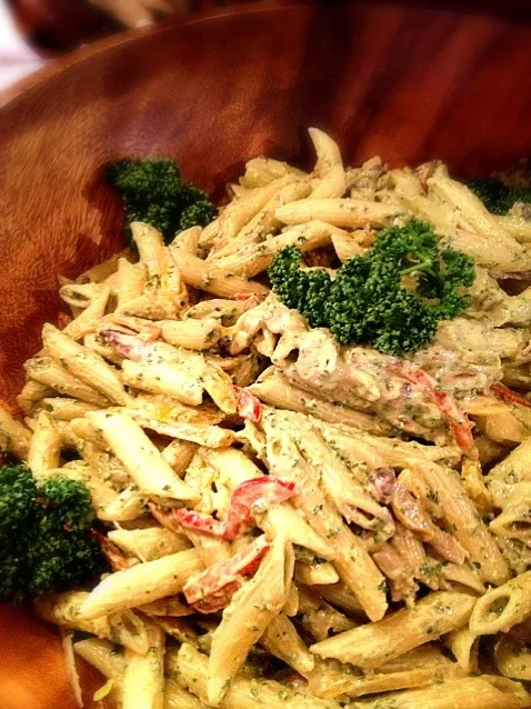 cilantro pesto penne salad|lauren shannonさん