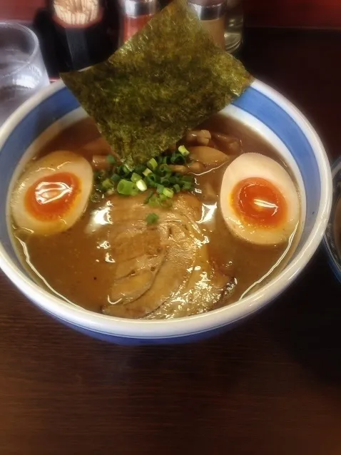 浜屋の和風濃厚ラーメン|トレイルさん