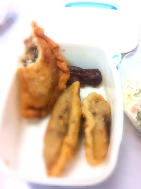 Snapdishの料理写真:Empanada de carne|Ailin Taisさん