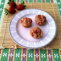 vegan strawberry muffin|amelia linさん