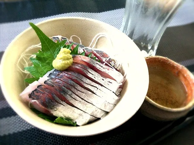 朝どれ鯵の刺身ドンブリ♪|サクラさん