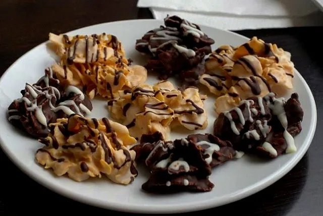 milk-chocolate cornflakes|ken miyahiraさん