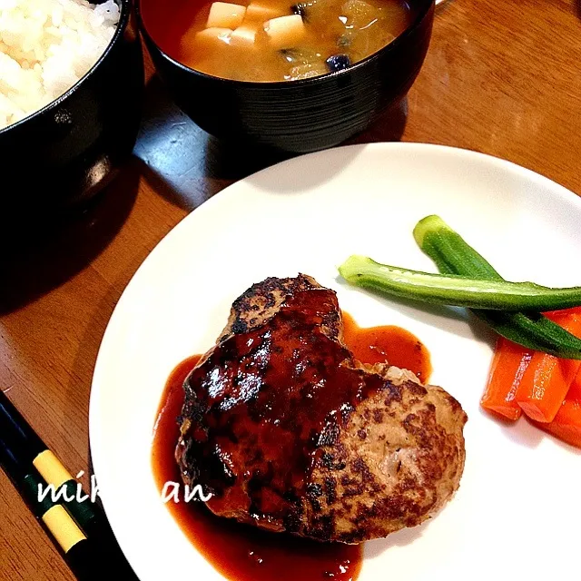 Snapdishの料理写真:父の日♡ハンバーグ|みきやん☺︎さん