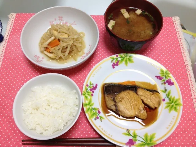 ぶりの照り焼き&切り干し大根の煮物|おんこさん