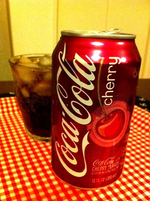 Coca Cola /cherry|MaOさん