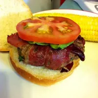 Snapdishの料理写真:lamb burgers with procuitto|betsyさん