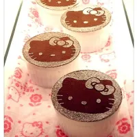 Snapdishの料理写真:Hello Kitty Chocolate Cake|Anya Renoirさん